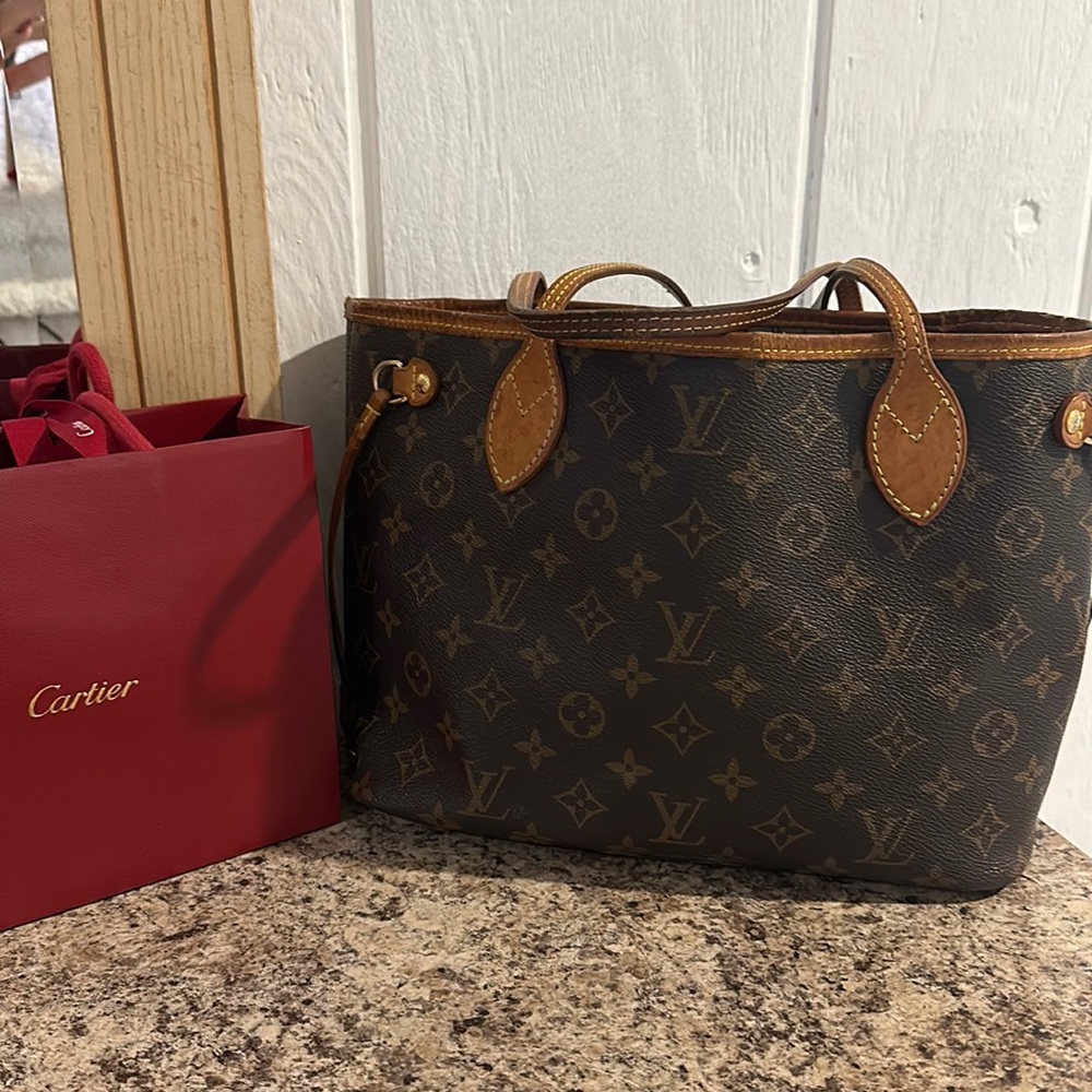 Louis Vuitton Neverfull PM